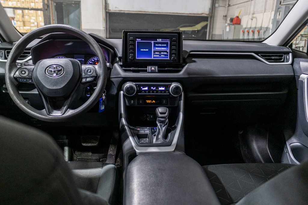 Toyota RAV4 LE **JAMAIS ACCIDENTÉ+CAMÉRA+CARPLAY** 2020 à Saint-Jérôme, Québec - 20 - w1024h768px