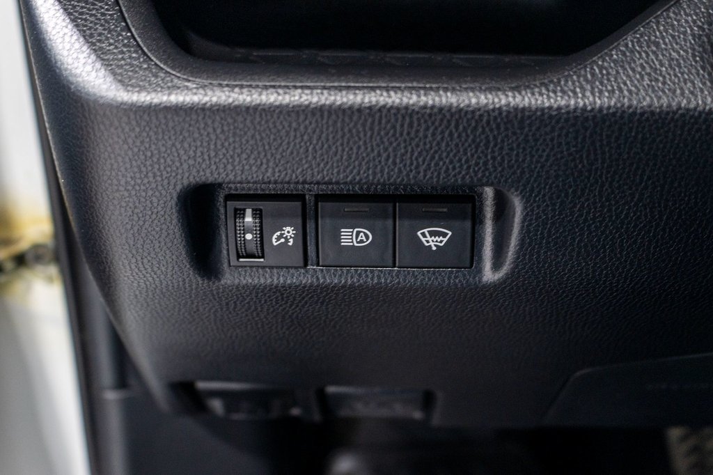 Toyota RAV4 LE **JAMAIS ACCIDENTÉ+CAMÉRA+CARPLAY** 2020 à Saint-Jérôme, Québec - 19 - w1024h768px