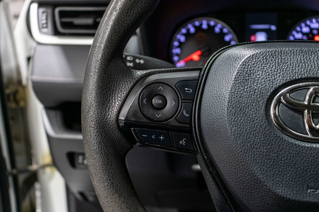 Toyota RAV4 LE **JAMAIS ACCIDENTÉ+CAMÉRA+CARPLAY** 2020 à Saint-Jérôme, Québec - 10 - w1024h768px
