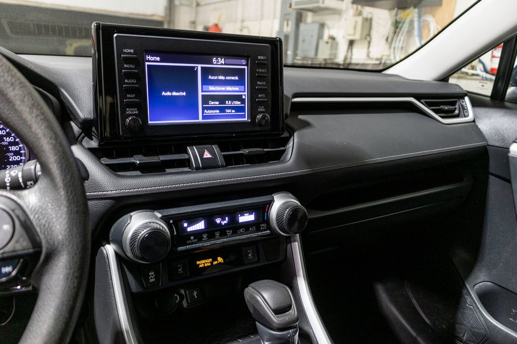 Toyota RAV4 LE **JAMAIS ACCIDENTÉ+CAMÉRA+CARPLAY** 2020 à Saint-Jérôme, Québec - 12 - w1024h768px