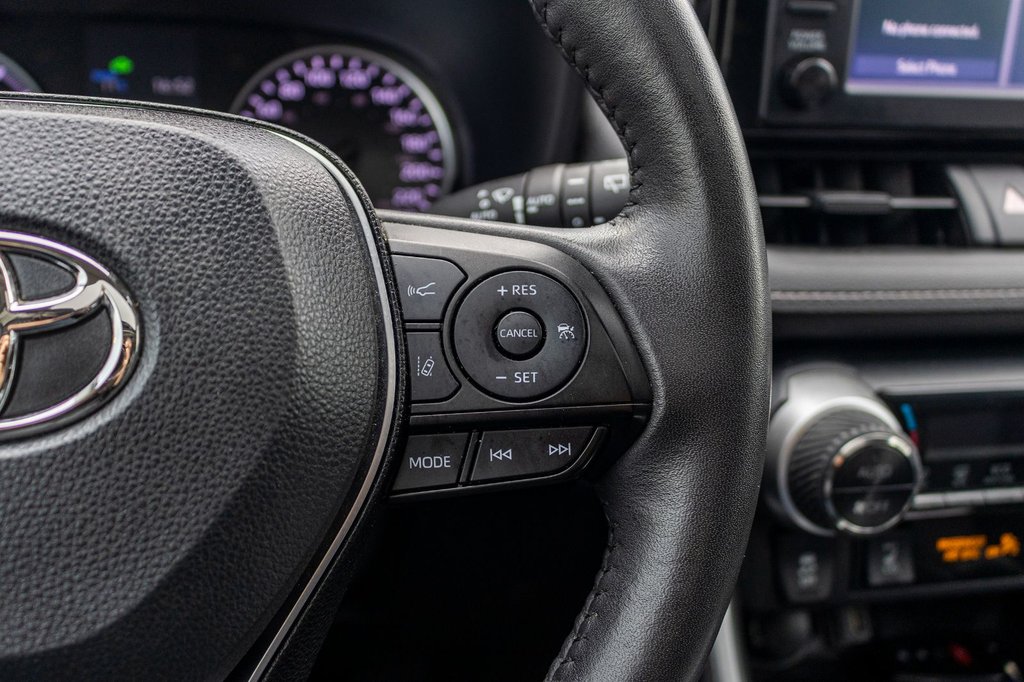 2020 Toyota RAV4 Hybrid XLE in Saint-Jérôme, Quebec - 13 - w1024h768px