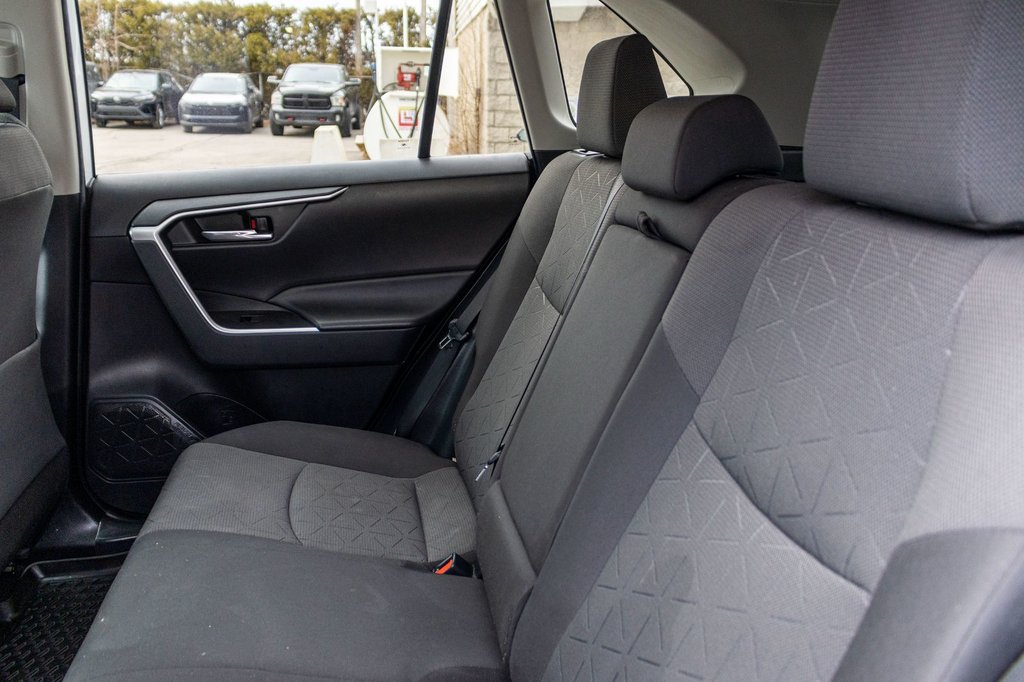 2020 Toyota RAV4 Hybrid XLE in Saint-Jérôme, Quebec - 39 - w1024h768px