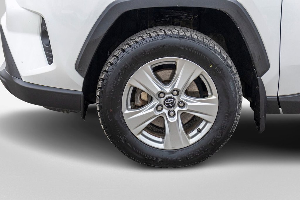 2020 Toyota RAV4 Hybrid XLE in Saint-Jérôme, Quebec - 38 - w1024h768px