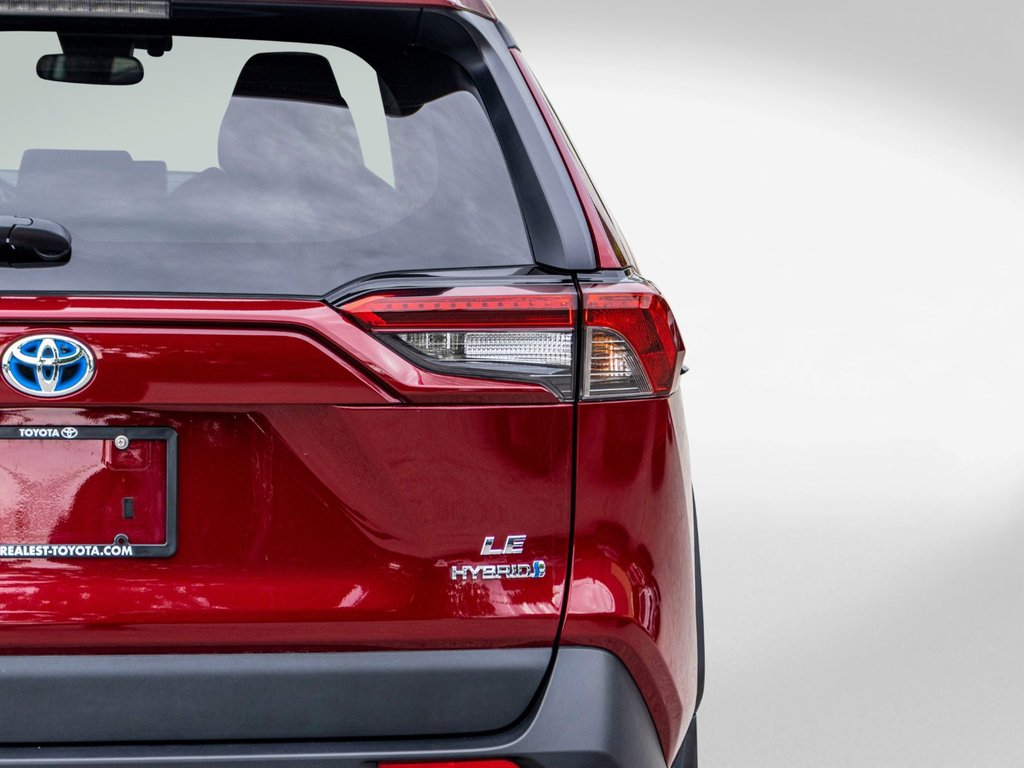 2020 Toyota RAV4 Hybride LE AWD**JAMAIS ACCIDENTÉ + CARPLAY + CAM in Saint-Jérôme, Quebec - 31 - w1024h768px