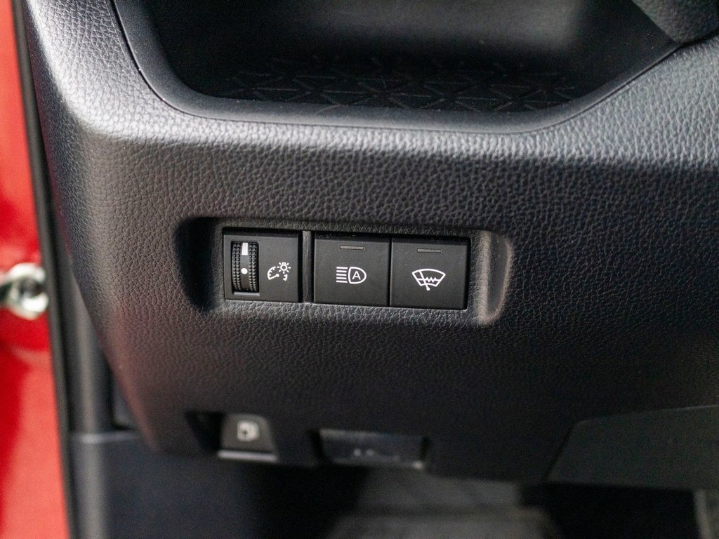 2020 Toyota RAV4 Hybride LE AWD**JAMAIS ACCIDENTÉ + CARPLAY + CAM in Saint-Jérôme, Quebec - 21 - w1024h768px