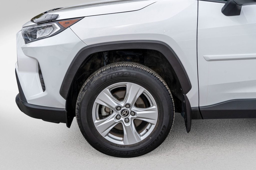 Toyota RAV4 XLE **JAMAIS ACCIDENTÉ+TOIT+MAG+CAMÉRA** 2021 à Charlemagne, Québec - 27 - w1024h768px