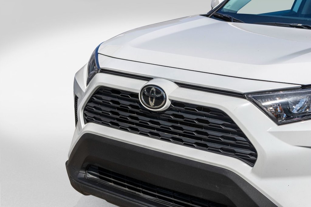 2021 Toyota RAV4 LE AWD **JAMAIS ACCIDENTÉ+CARPLAY+CAMÉRA** in Charlemagne, Quebec - 33 - w1024h768px