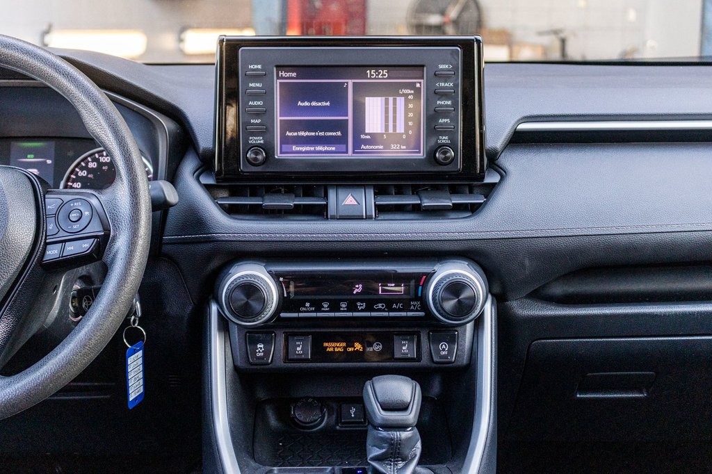 2021 Toyota RAV4 LE AWD **JAMAIS ACCIDENTÉ+CARPLAY+CAMÉRA** in Charlemagne, Quebec - 9 - w1024h768px