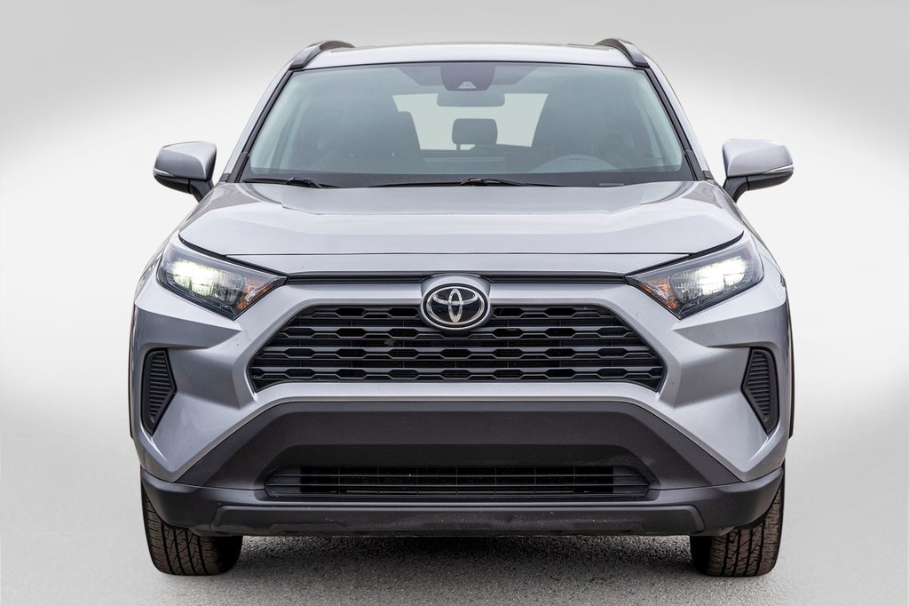 2021 Toyota RAV4 LE AWD **JAMAIS ACCIDENTÉ+CARPLAY+CAMÉRA** in Charlemagne, Quebec - 2 - w1024h768px