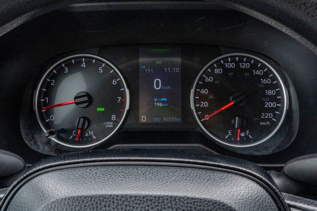 2021 Toyota RAV4 LE AWD **JAMAIS ACCIDENTÉ+CARPLAY+CAMÉRA** in Charlemagne, Quebec - 16 - w1024h768px