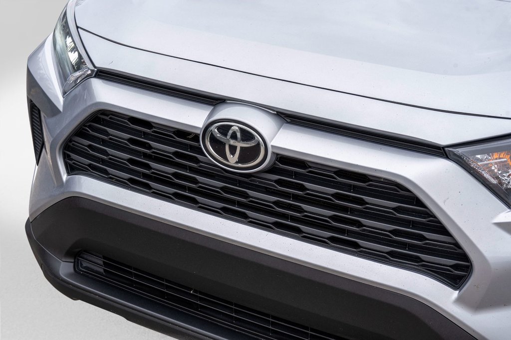 2021 Toyota RAV4 LE AWD **JAMAIS ACCIDENTÉ+CARPLAY+CAMÉRA** in Charlemagne, Quebec - 29 - w1024h768px