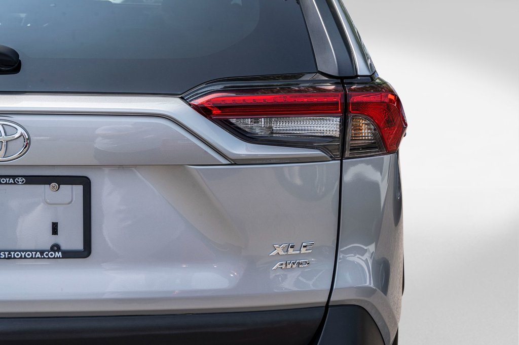 Toyota RAV4 XLE **JAMAIS ACCIDENTÉ+CARPLAY+CAMÉRA+MAG** 2021 à Charlemagne, Québec - 26 - w1024h768px