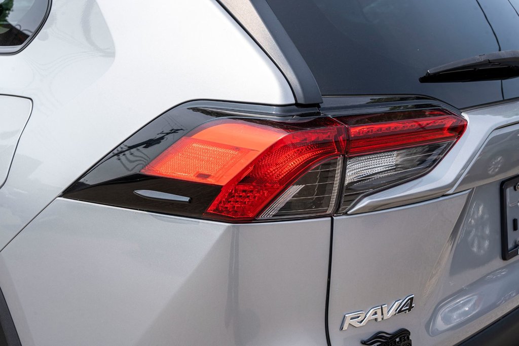 Toyota RAV4 XLE **JAMAIS ACCIDENTÉ+CARPLAY+CAMÉRA+MAG** 2021 à Charlemagne, Québec - 28 - w1024h768px