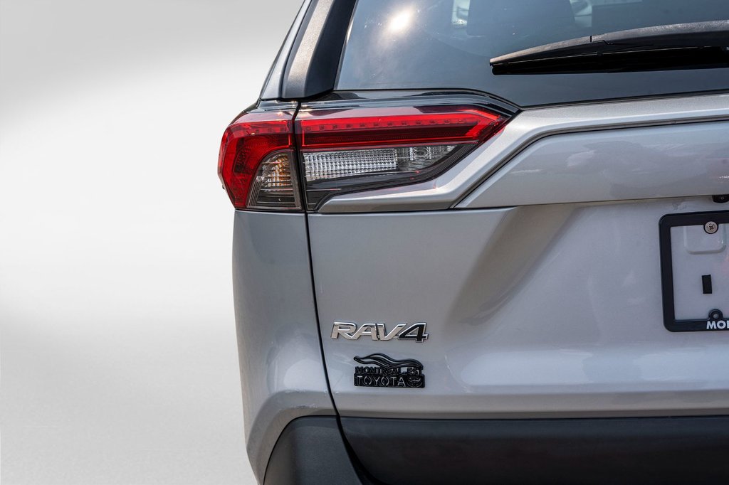 Toyota RAV4 XLE **JAMAIS ACCIDENTÉ+CARPLAY+CAMÉRA+MAG** 2021 à Charlemagne, Québec - 25 - w1024h768px