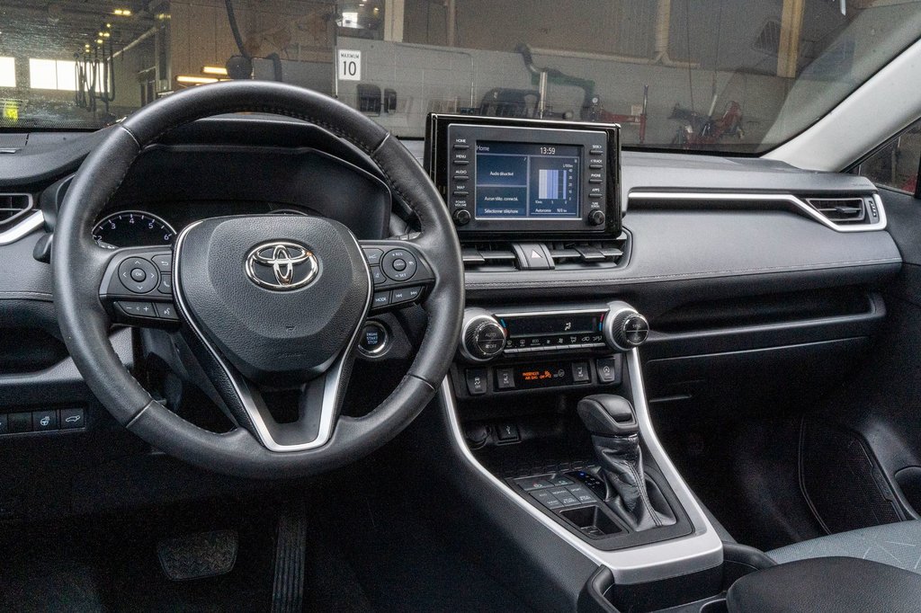 Toyota RAV4 XLE **JAMAIS ACCIDENTÉ+CARPLAY+CAMÉRA+MAG** 2021 à Charlemagne, Québec - 6 - w1024h768px