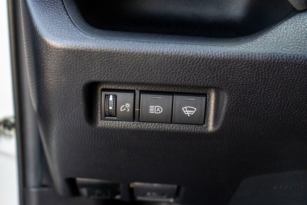 Toyota RAV4 LE AWD **JAMAIS ACCIDENTÉ+CARPLAY+CAMÉRA** 2021 à Charlemagne, Québec - 22 - w1024h768px