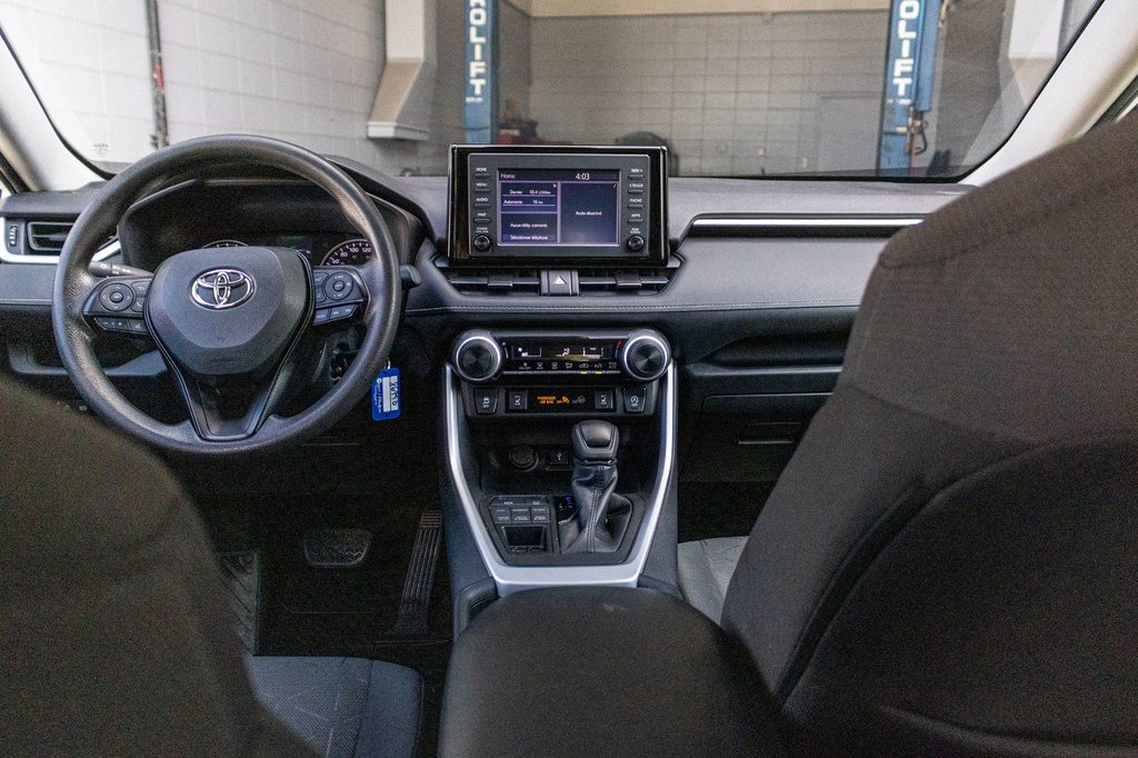 Toyota RAV4 LE AWD **JAMAIS ACCIDENTÉ+CARPLAY+CAMÉRA** 2021 à Charlemagne, Québec - 23 - w1024h768px