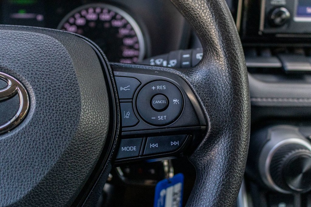 Toyota RAV4 LE AWD **JAMAIS ACCIDENTÉ+CARPLAY+CAMÉRA** 2021 à Charlemagne, Québec - 12 - w1024h768px