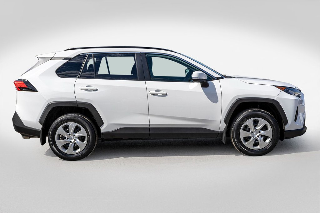 Toyota RAV4 LE AWD **JAMAIS ACCIDENTÉ+CARPLAY+CAMÉRA** 2021 à Charlemagne, Québec - 6 - w1024h768px