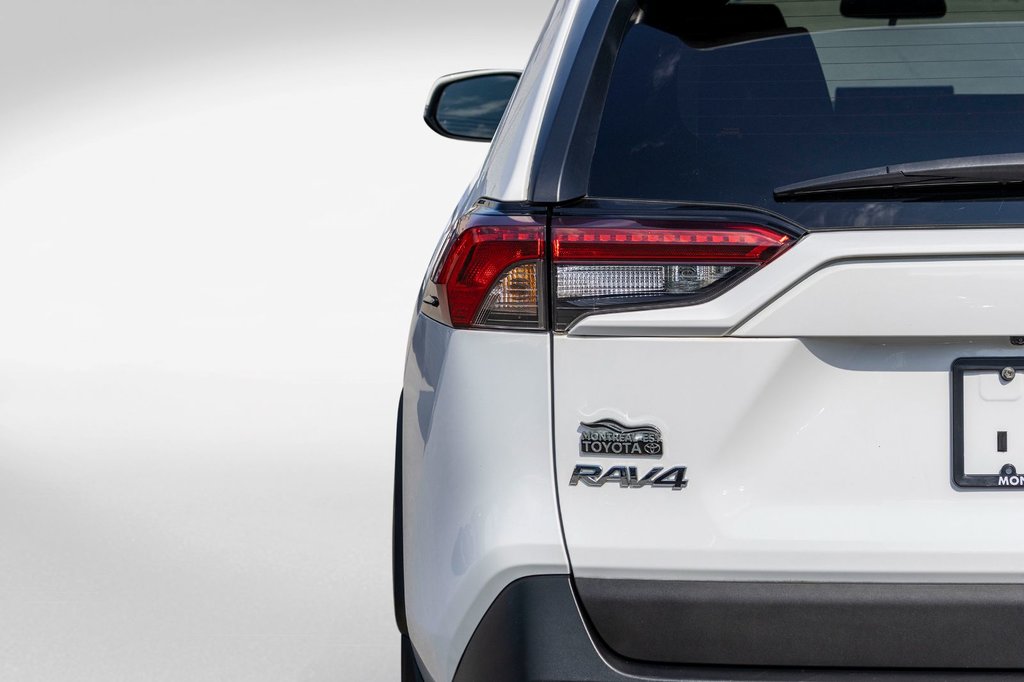 Toyota RAV4 LE AWD **JAMAIS ACCIDENTÉ+CARPLAY+CAMÉRA** 2021 à Charlemagne, Québec - 31 - w1024h768px