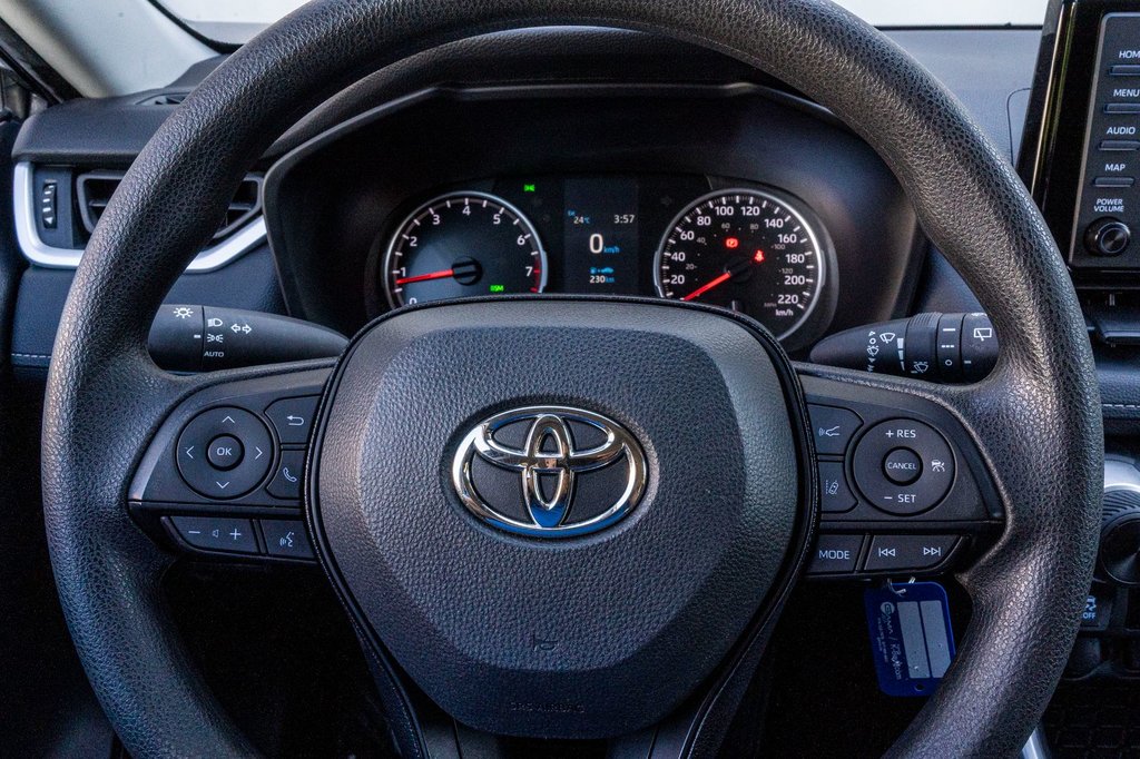 Toyota RAV4 LE **JAMAIS ACCIDENTÉ+CARPLAY+CAMÉRA** 2021 à Charlemagne, Québec - 9 - w1024h768px