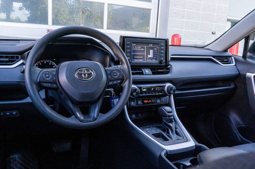 Toyota RAV4 LE **JAMAIS ACCIDENTÉ+CARPLAY+CAMÉRA** 2021 à Charlemagne, Québec - 6 - w1024h768px
