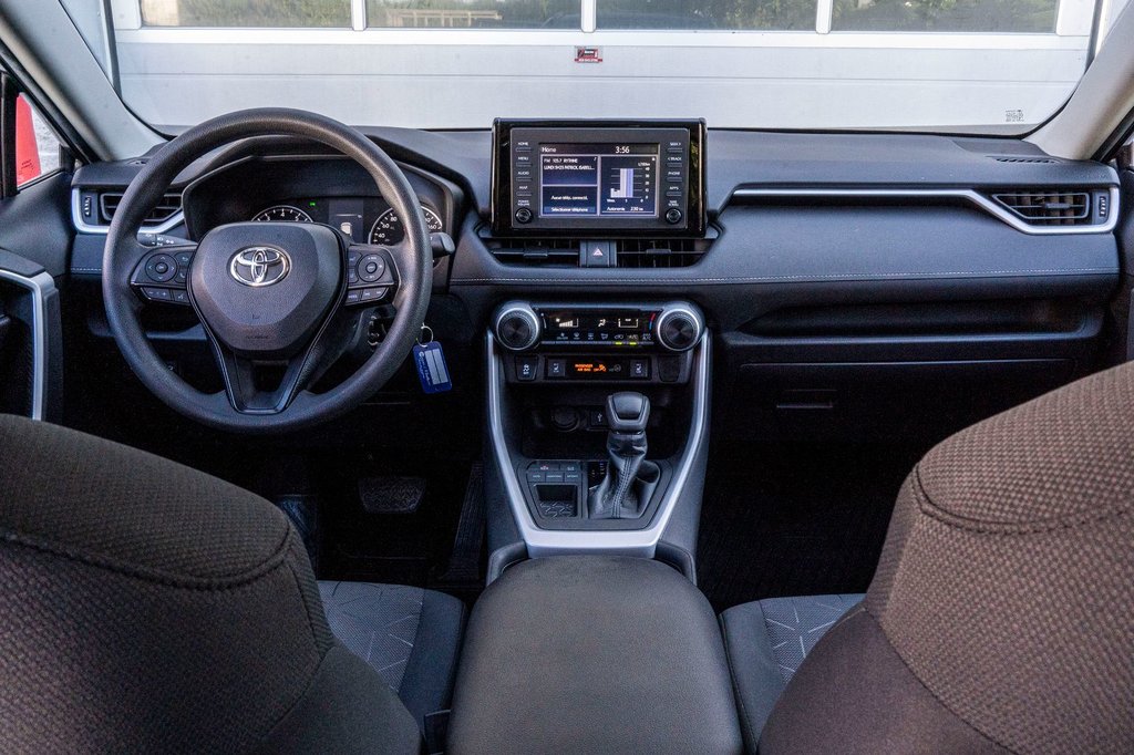 Toyota RAV4 LE **JAMAIS ACCIDENTÉ+CARPLAY+CAMÉRA** 2021 à Charlemagne, Québec - 18 - w1024h768px