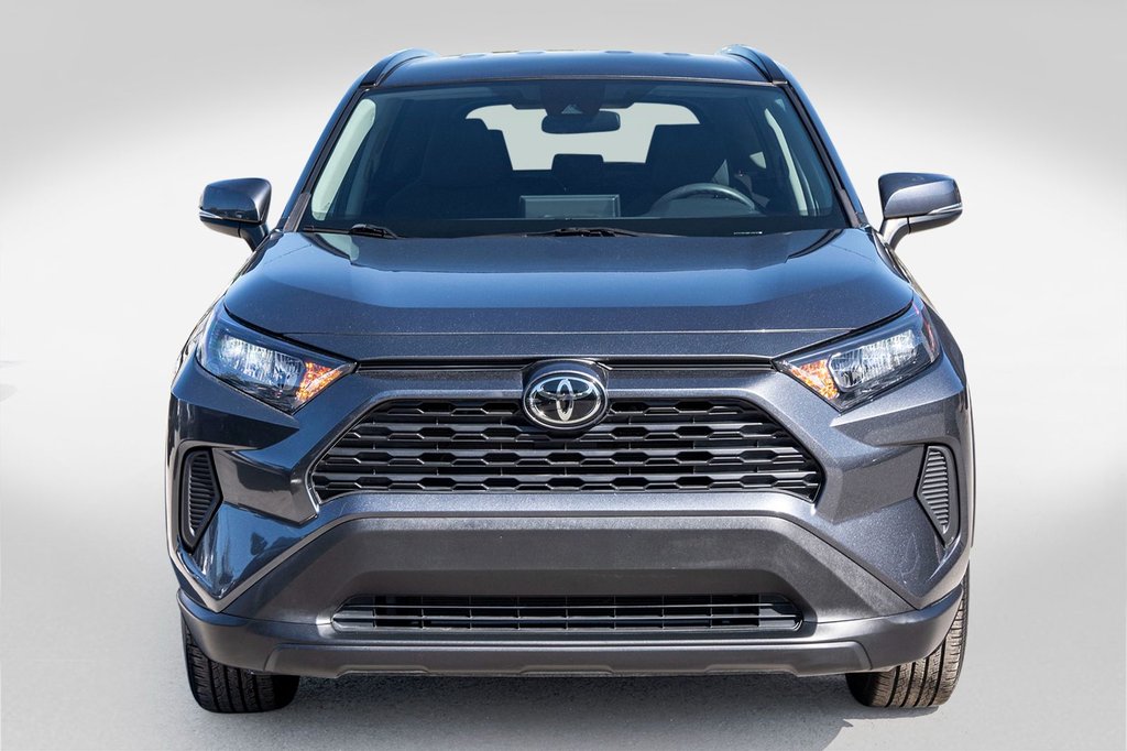 Toyota RAV4 LE **JAMAIS ACCIDENTÉ+CARPLAY+CAMÉRA** 2021 à Charlemagne, Québec - 2 - w1024h768px