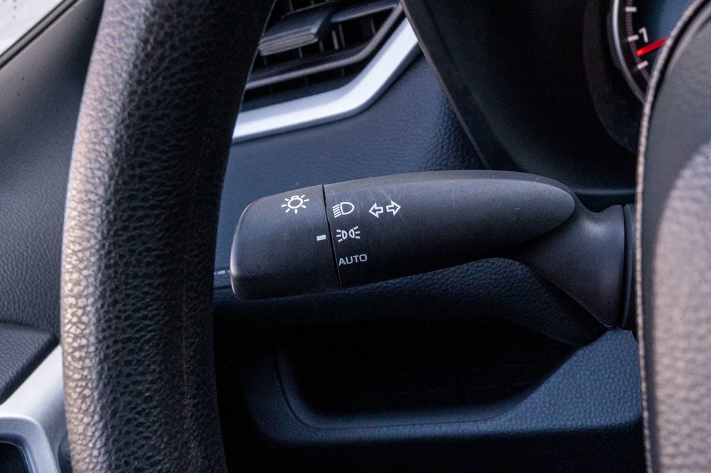 Toyota RAV4 LE **JAMAIS ACCIDENTÉ+CARPLAY+CAMÉRA** 2021 à Charlemagne, Québec - 16 - w1024h768px