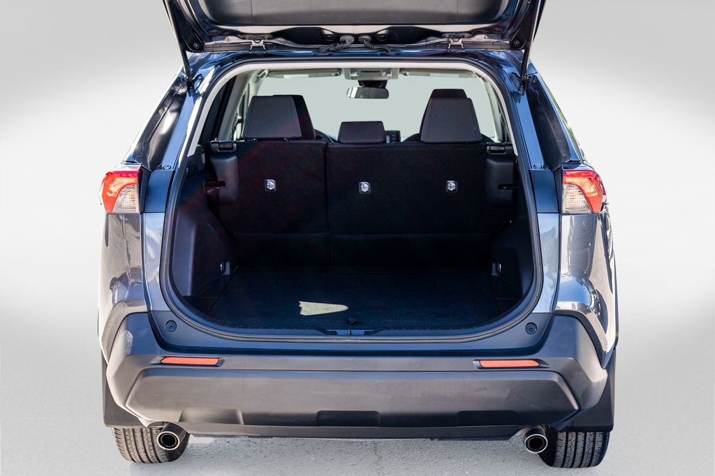 Toyota RAV4 LE **JAMAIS ACCIDENTÉ+CARPLAY+CAMÉRA** 2021 à Charlemagne, Québec - 23 - w1024h768px