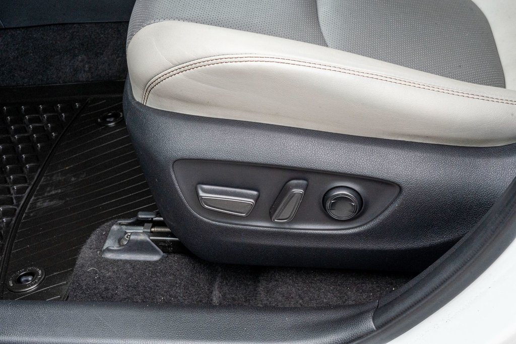 2021 Toyota RAV4 LIMITED **JAMAIS ACCIDENTÉ+CUIR+TOIT+19PO+CARPLAY* in Charlemagne, Quebec - 19 - w1024h768px