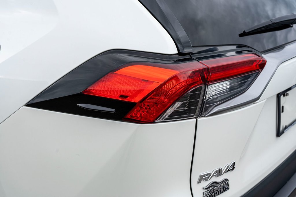 2021 Toyota RAV4 LIMITED **JAMAIS ACCIDENTÉ+CUIR+TOIT+19PO+CARPLAY* in Charlemagne, Quebec - 26 - w1024h768px