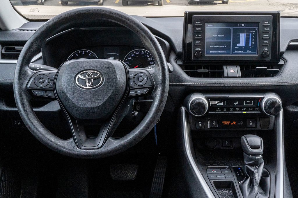 2021 Toyota RAV4 LE **JAMAIS ACCIDENTÉ+CARPLAY+SIÈGES CHAUFFANTS** in Charlemagne, Quebec - 7 - w1024h768px