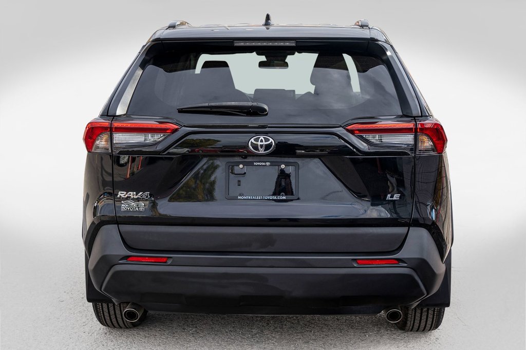 2021 Toyota RAV4 LE **JAMAIS ACCIDENTÉ+CARPLAY+SIÈGES CHAUFFANTS** in Charlemagne, Quebec - 5 - w1024h768px