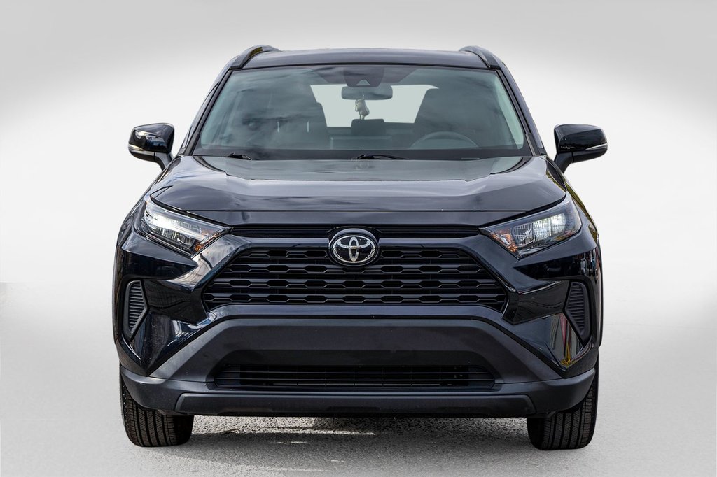 2021 Toyota RAV4 LE **JAMAIS ACCIDENTÉ+CARPLAY+SIÈGES CHAUFFANTS** in Charlemagne, Quebec - 2 - w1024h768px