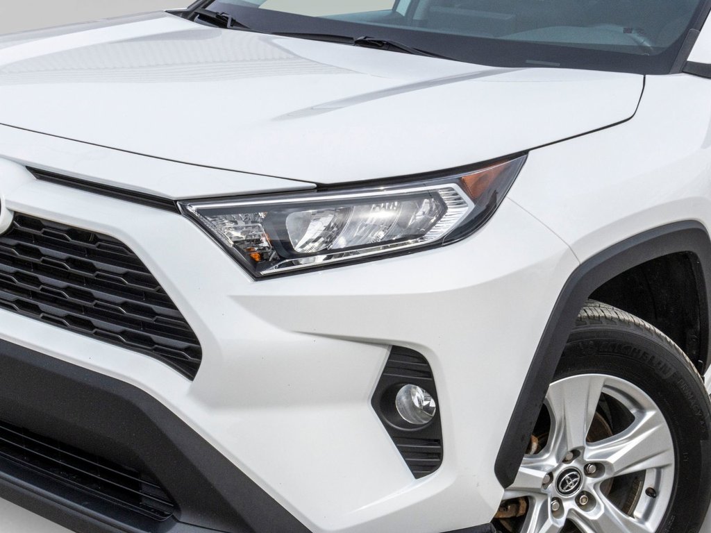 2021 Toyota RAV4 XLE **TOIT+MAG+CARPLAY+CAMÉRA** in Charlemagne, Quebec - 36 - w1024h768px