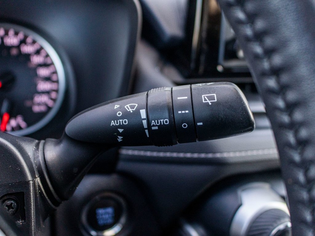 2021 Toyota RAV4 XLE AWD **JAMAIS ACCIDENTÉ+CARPLAY+TOIT+MAG** in Charlemagne, Quebec - 22 - w1024h768px