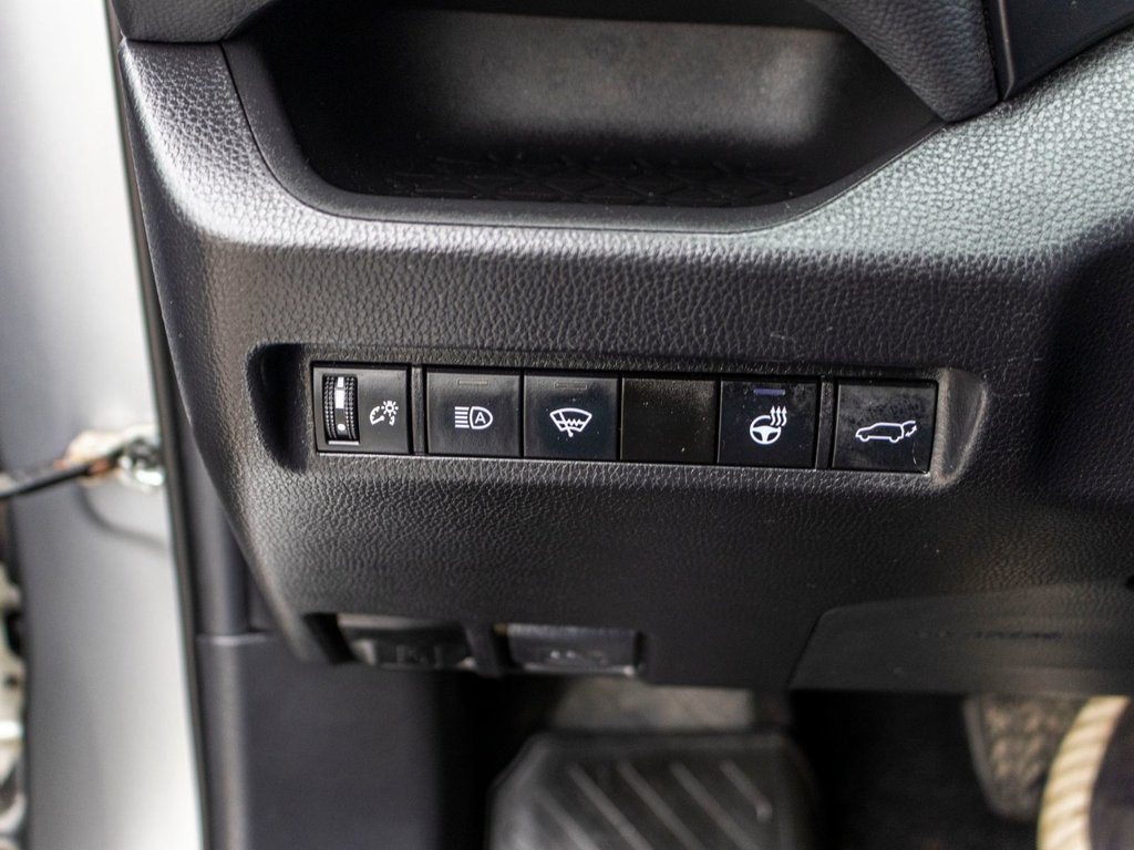 Toyota RAV4 XLE 2021 à Charlemagne, Québec - 22 - w1024h768px