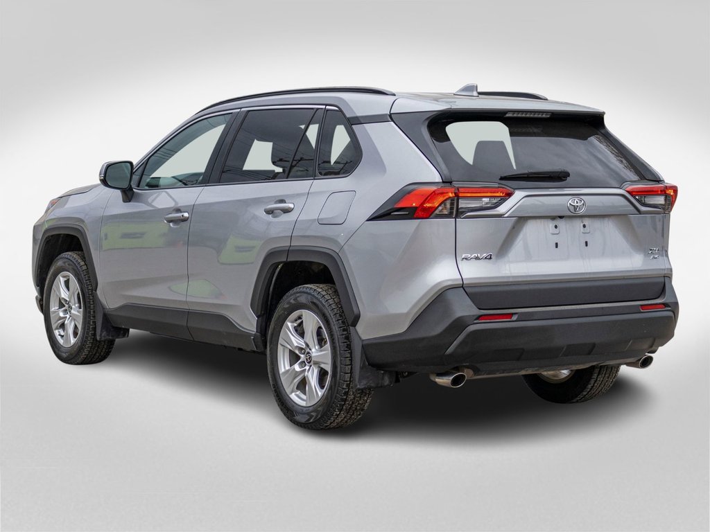 Toyota RAV4 XLE 2021 à Charlemagne, Québec - 4 - w1024h768px