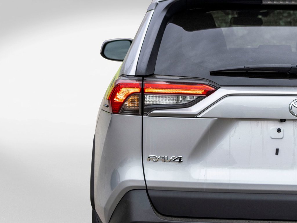 Toyota RAV4 XLE 2021 à Charlemagne, Québec - 33 - w1024h768px