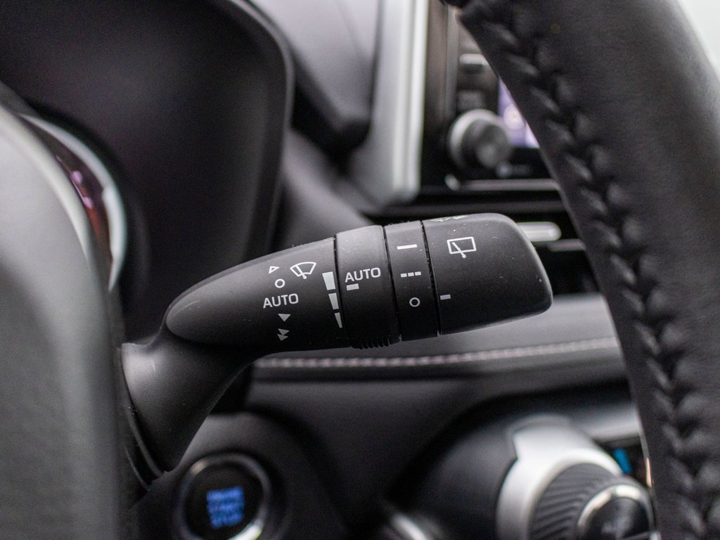 Toyota RAV4 Limited 2021 à Charlemagne, Québec - 23 - w1024h768px