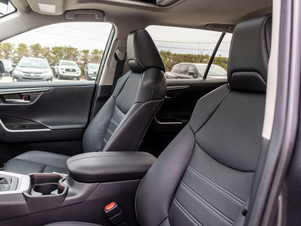 Toyota RAV4 Limited 2021 à Charlemagne, Québec - 29 - w1024h768px