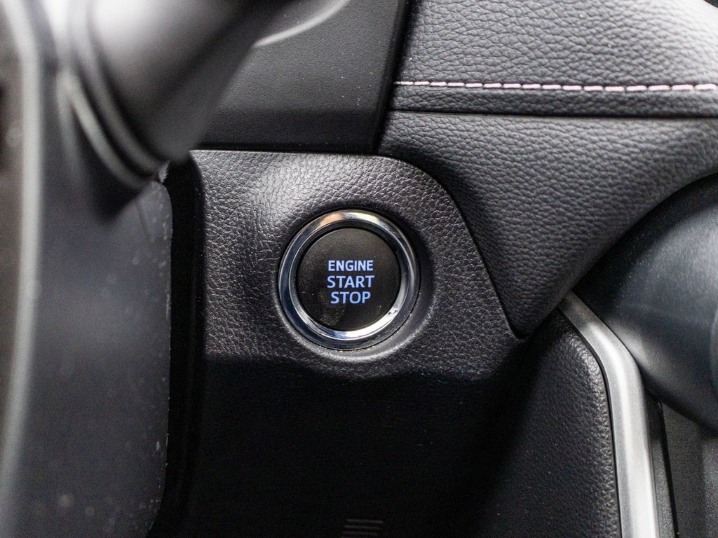 Toyota RAV4 Limited 2021 à Charlemagne, Québec - 24 - w1024h768px