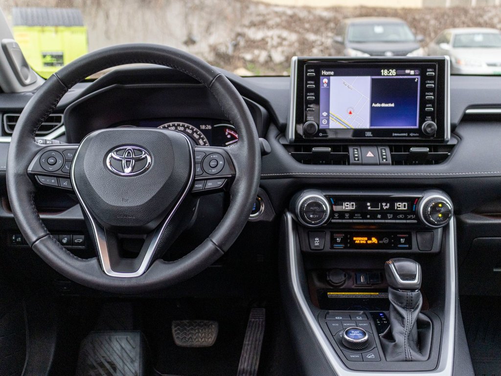 Toyota RAV4 Limited 2021 à Charlemagne, Québec - 8 - w1024h768px
