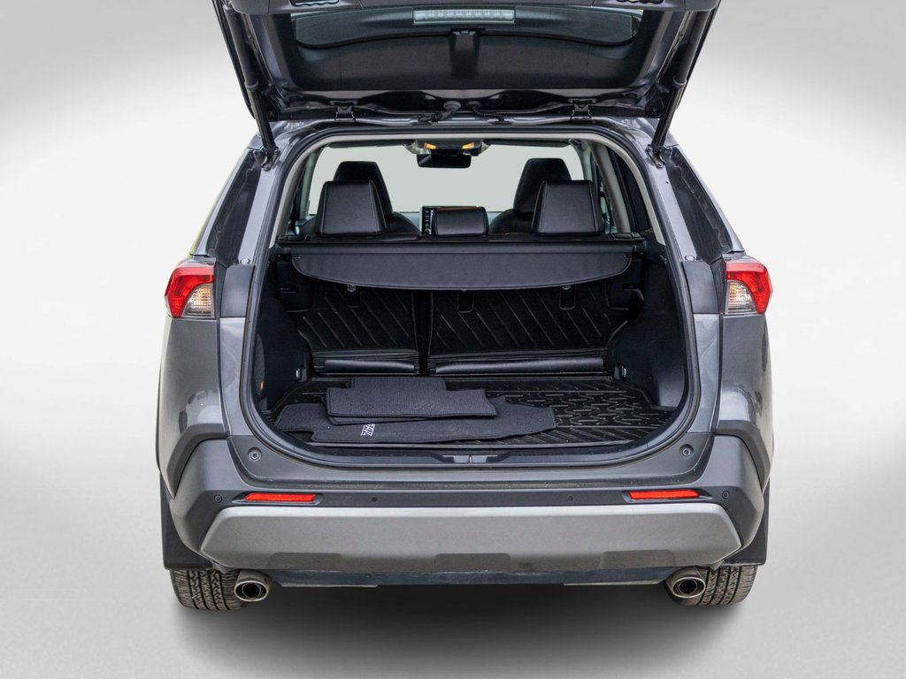 Toyota RAV4 Limited 2021 à Charlemagne, Québec - 34 - w1024h768px