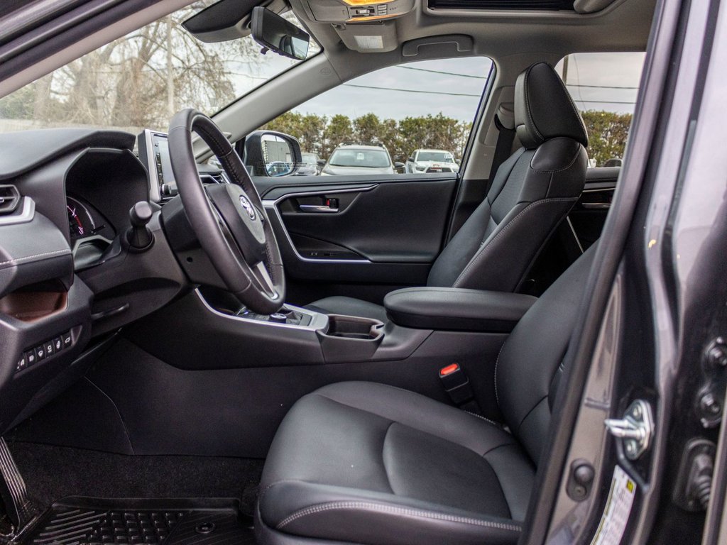 Toyota RAV4 Limited 2021 à Charlemagne, Québec - 27 - w1024h768px