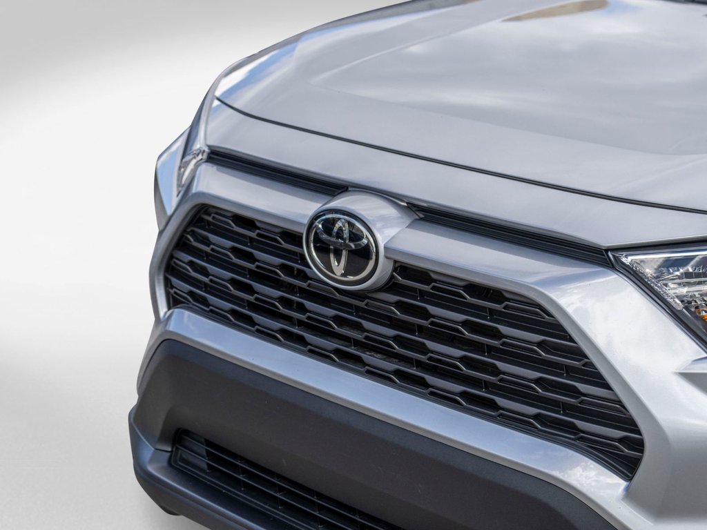 2021 Toyota RAV4 XLE AWD **JAMAIS ACCIDENTÉ+TOIT+CARPLAY+MAG** in Saint-Jérôme, Quebec - 35 - w1024h768px