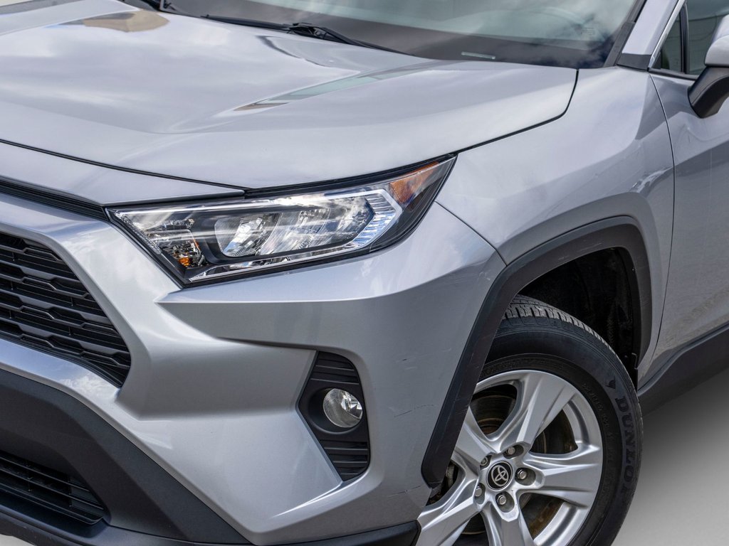 2021 Toyota RAV4 XLE AWD **JAMAIS ACCIDENTÉ+TOIT+CARPLAY+MAG** in Saint-Jérôme, Quebec - 36 - w1024h768px