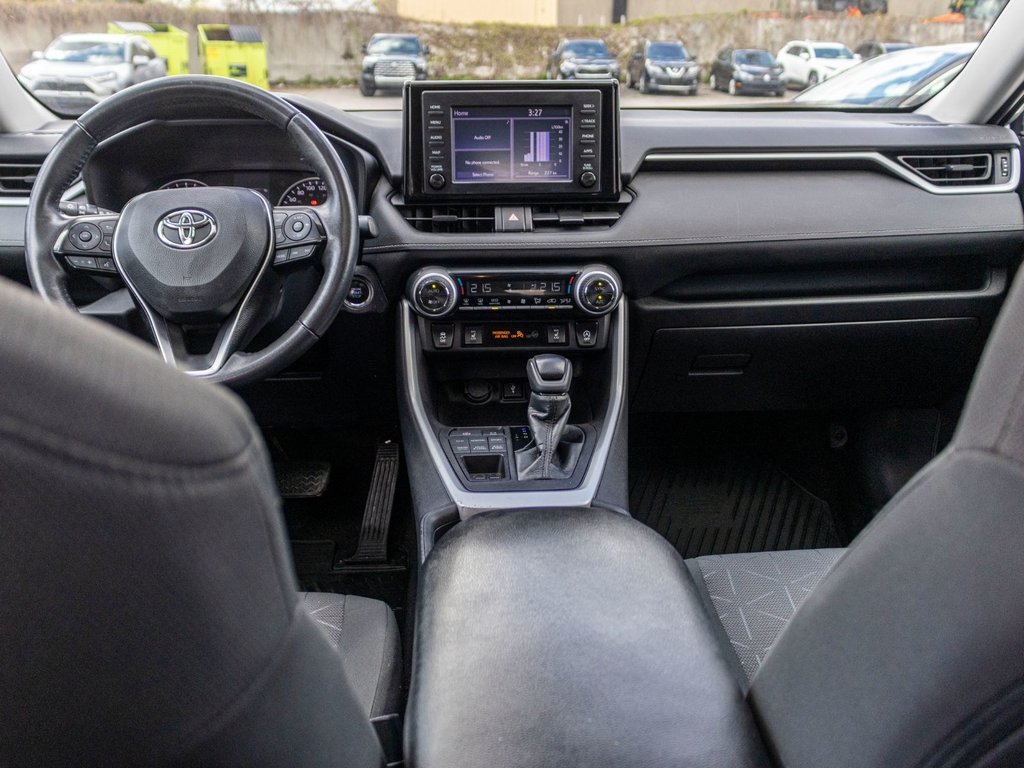 2021 Toyota RAV4 XLE AWD **JAMAIS ACCIDENTÉ+TOIT+CARPLAY+MAG** in Saint-Jérôme, Quebec - 23 - w1024h768px