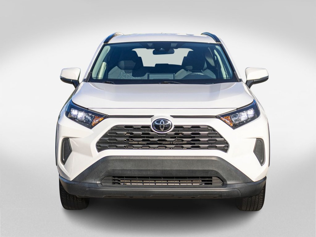 2021 Toyota RAV4 LE AWD **JAMAIS ACCIDENTÉ+CARPLAY+CAMÉRA** in Charlemagne, Quebec - 2 - w1024h768px